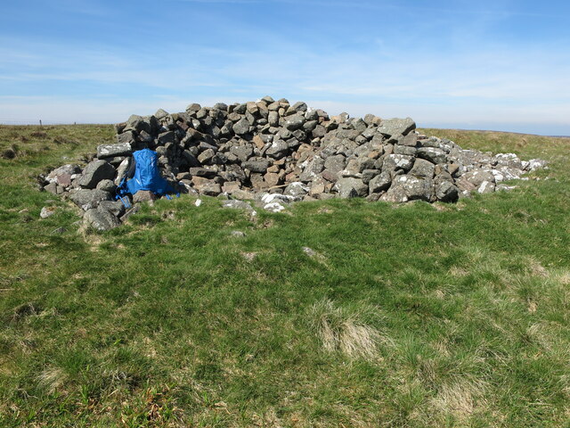 Cushat Law: Shelter Cairn, Cushat Law